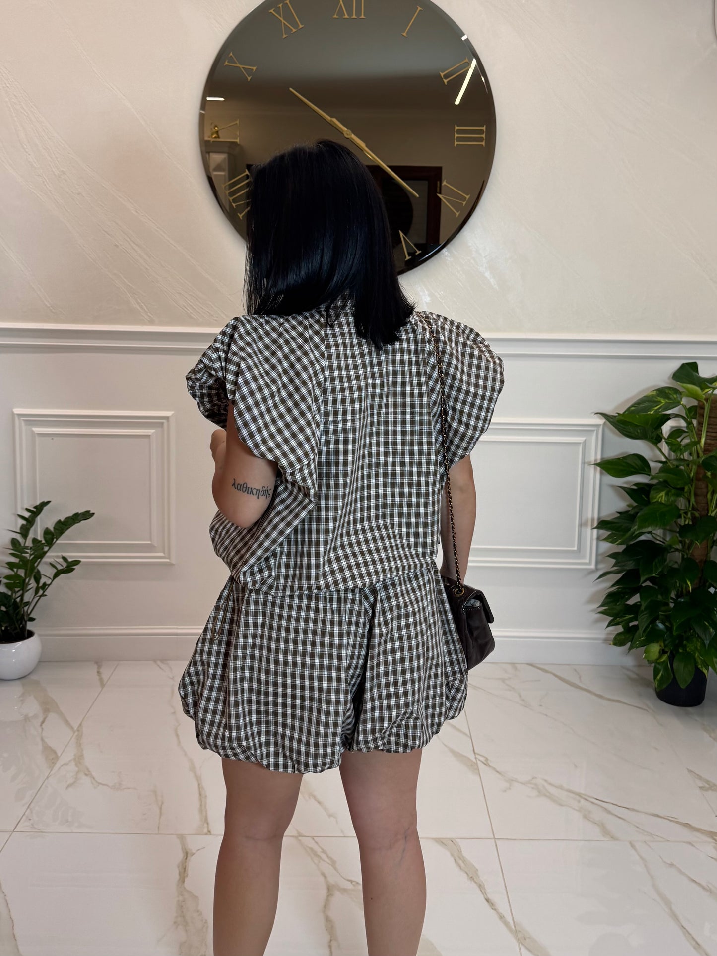 Coordinato Nilu Brown