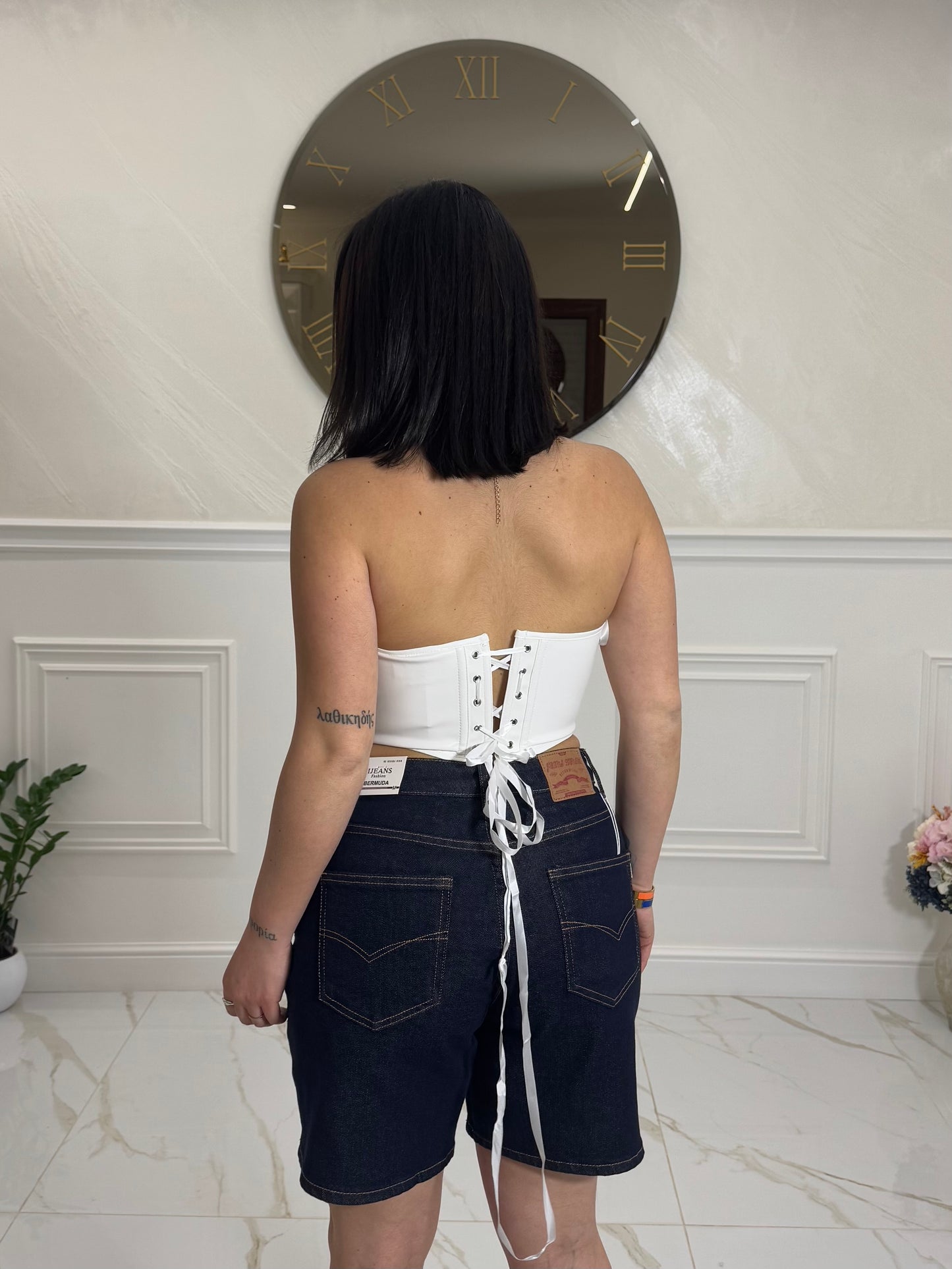 Top Skin White